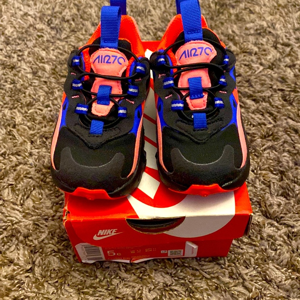Infant air max sneakers